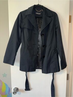Ellen Tracy trench coat